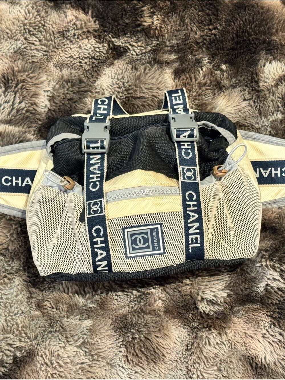 CHANEL Vintage Crossbody